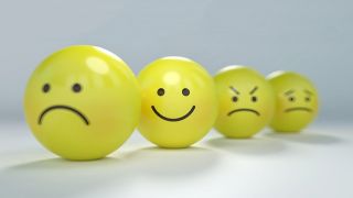 Cómo afectan las emociones a la hora de elegir un producto financiero 